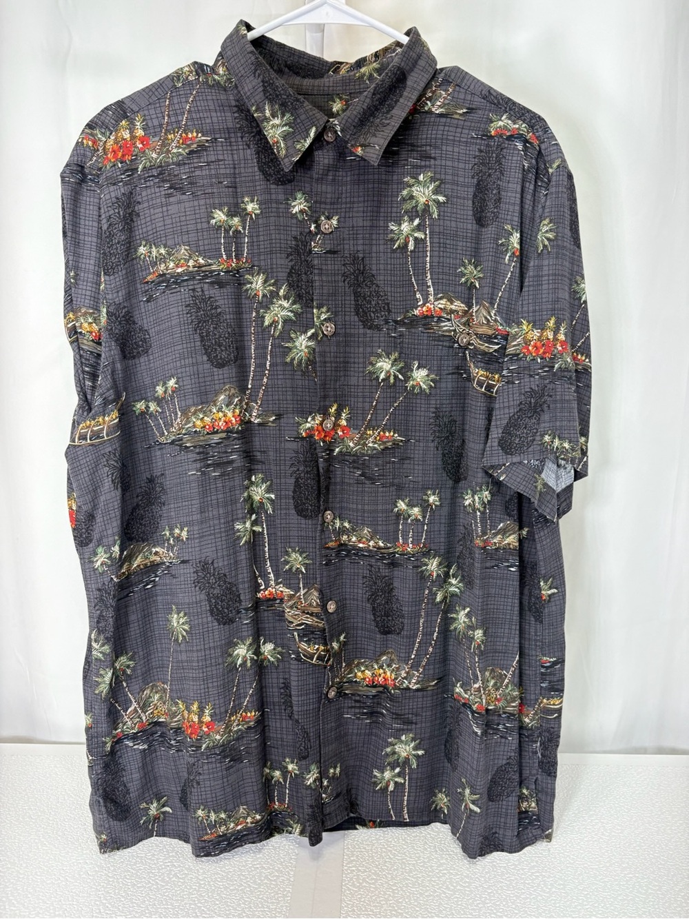 Casual Dark Gray Tropical Button-Down Shirt 4257
